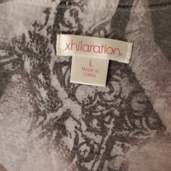 Xhilaration Sleeveless Gray Pink Floral Graphic Sequin Racerback Tank Top Size L - Picture 3 of 6